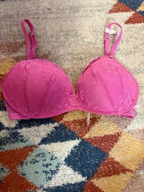 Victoria's Secret Lace Push-Up Bra - Bright Pink